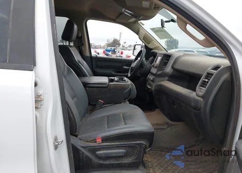 2020 Ram 1500 Tradesman 4X4 6'4 Box z USA, uszkodzony, nr VIN 1C6RRFCG6LN361711